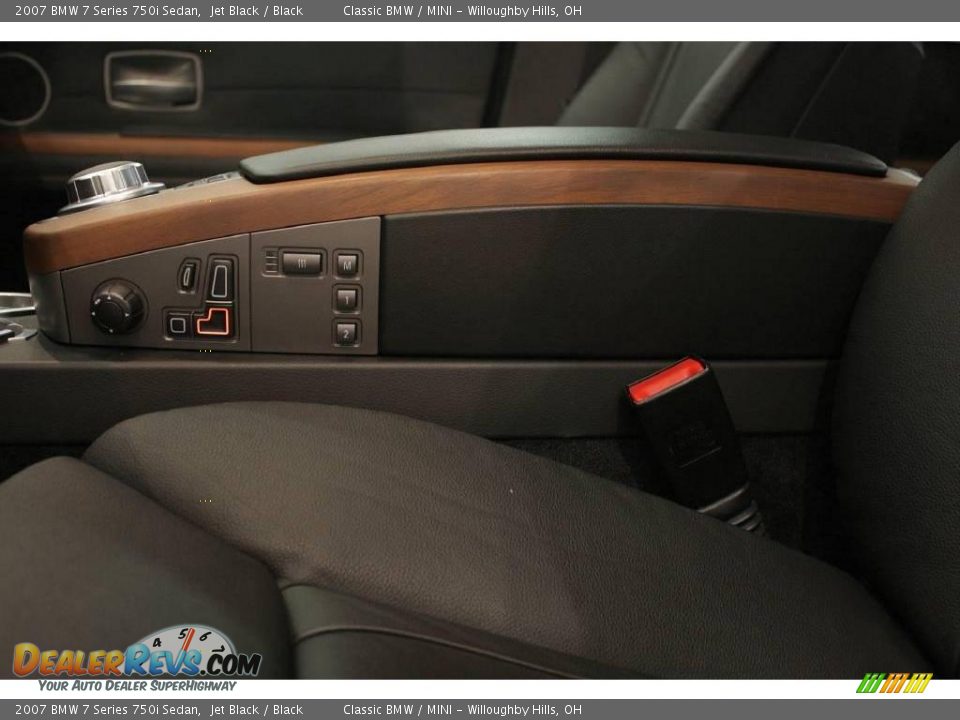 2007 BMW 7 Series 750i Sedan Jet Black / Black Photo #15