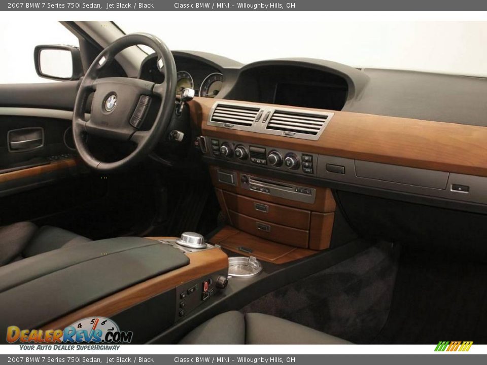 2007 BMW 7 Series 750i Sedan Jet Black / Black Photo #24