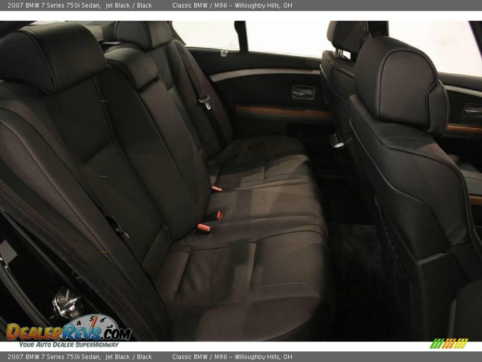 2007 BMW 7 Series 750i Sedan Jet Black / Black Photo #27