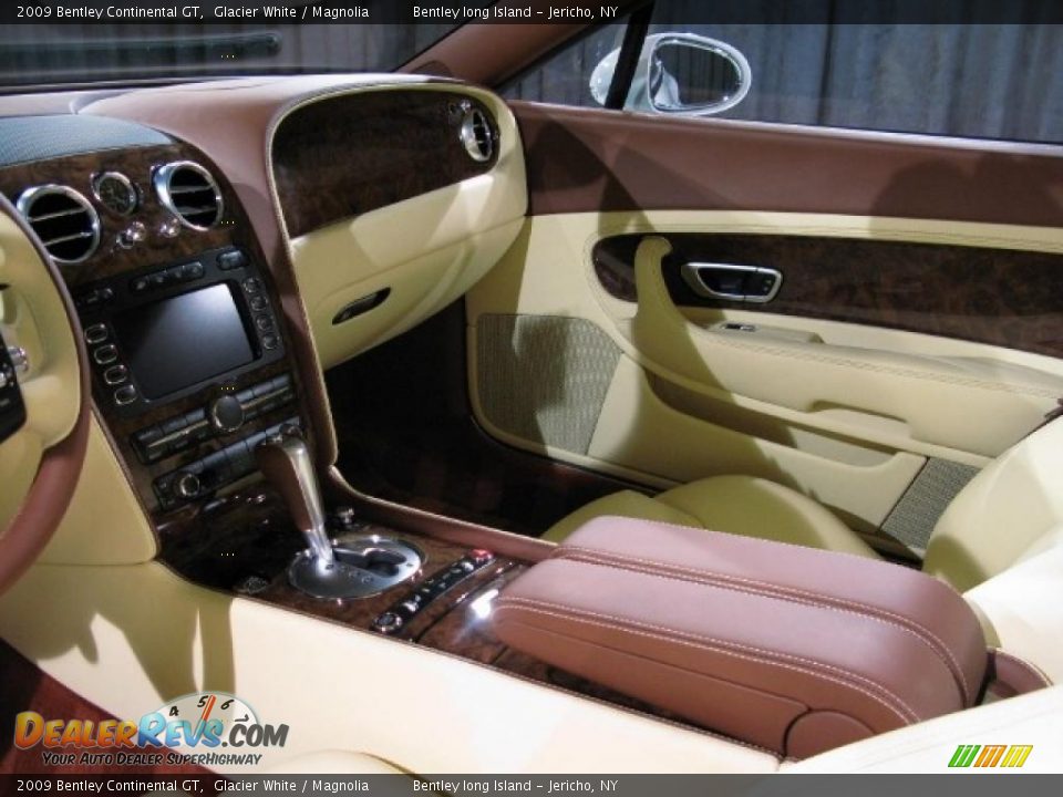 2009 Bentley Continental GT Glacier White / Magnolia Photo #11