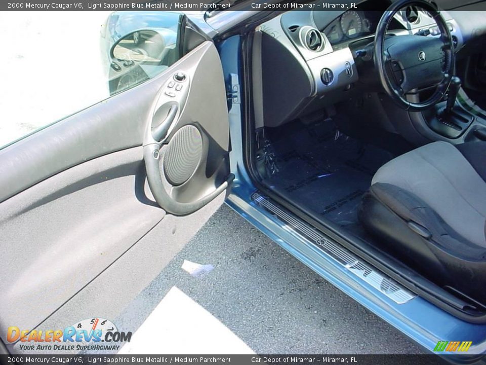 2000 Mercury Cougar V6 Light Sapphire Blue Metallic / Medium Parchment Photo #9