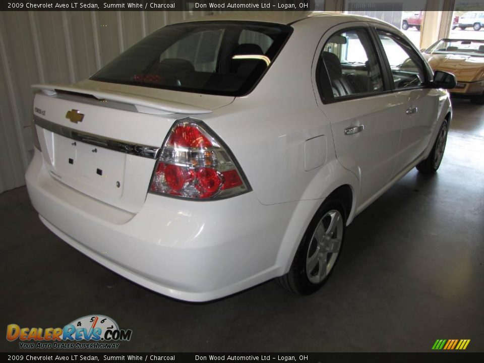 2009 Chevrolet Aveo LT Sedan Summit White / Charcoal Photo #3