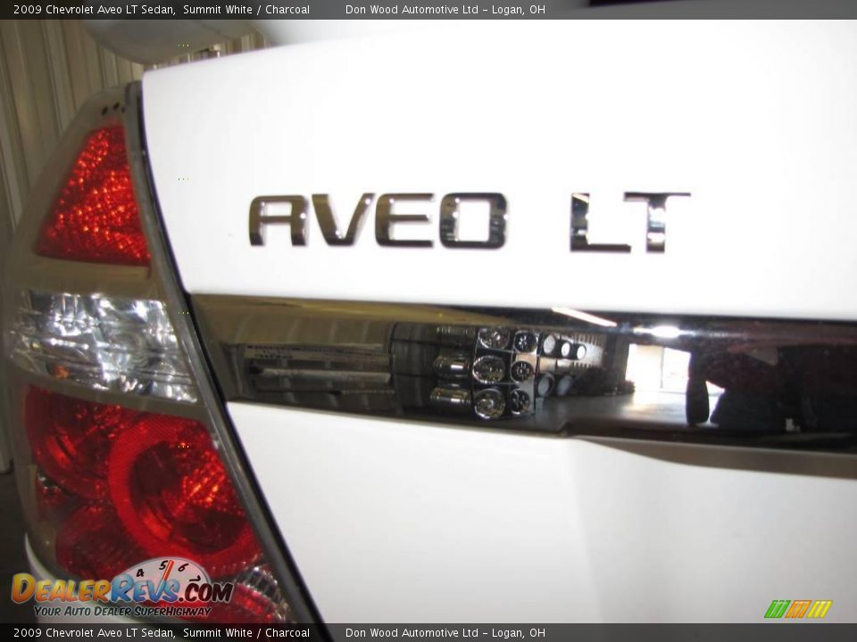 2009 Chevrolet Aveo LT Sedan Summit White / Charcoal Photo #7