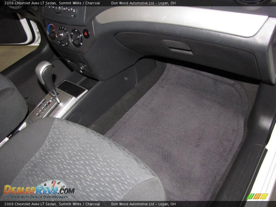 2009 Chevrolet Aveo LT Sedan Summit White / Charcoal Photo #11