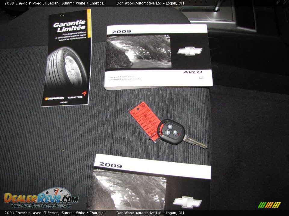 2009 Chevrolet Aveo LT Sedan Summit White / Charcoal Photo #15