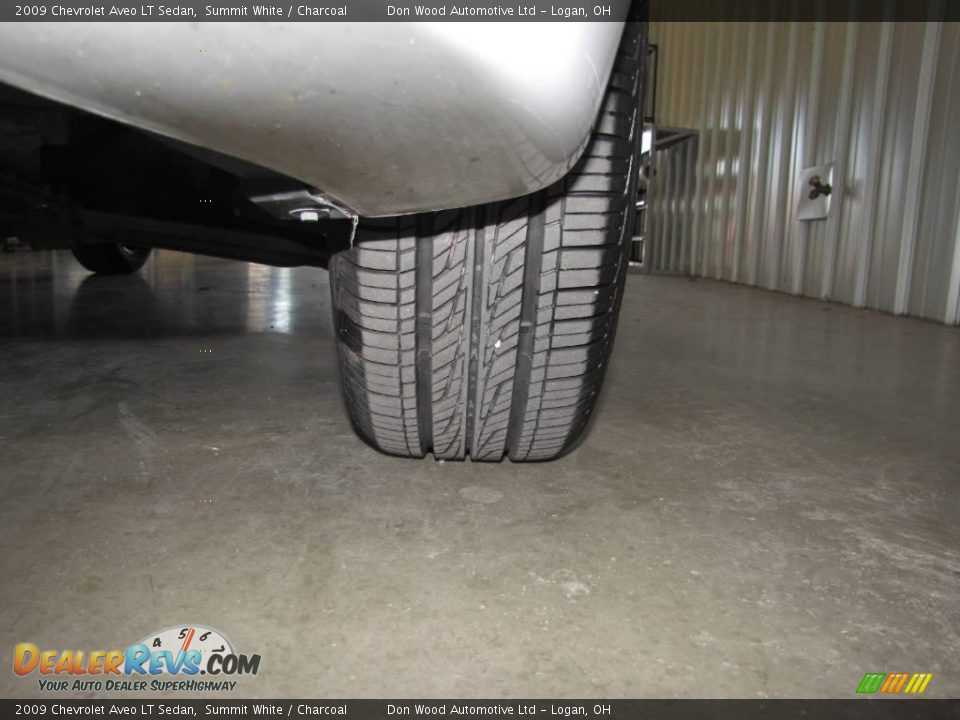 2009 Chevrolet Aveo LT Sedan Summit White / Charcoal Photo #17