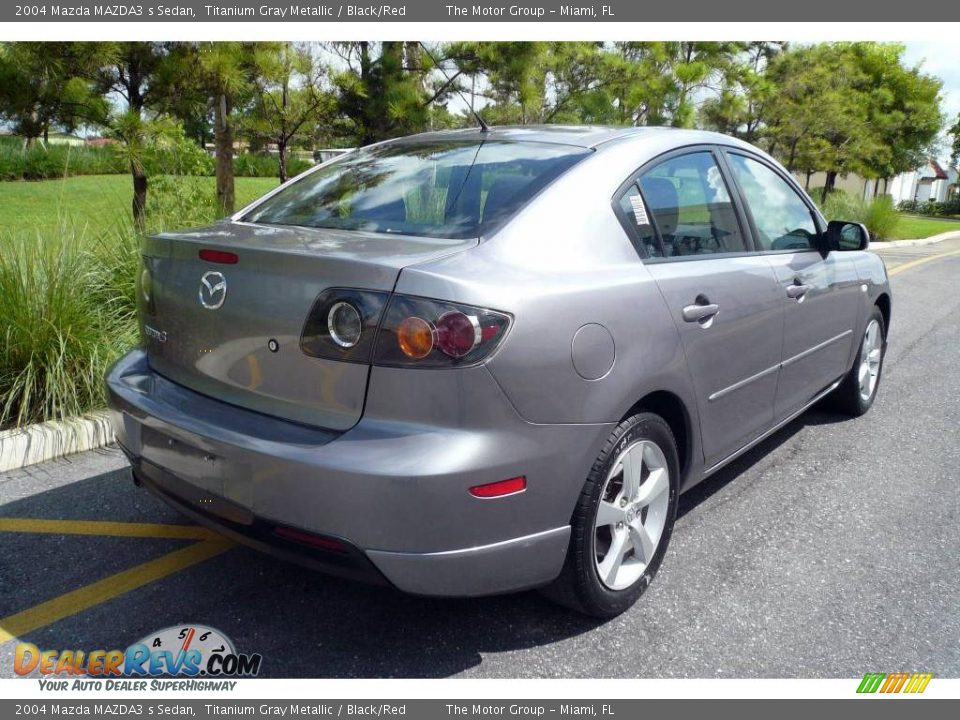 2004 Mazda MAZDA3 s Sedan Titanium Gray Metallic / Black/Red Photo #7