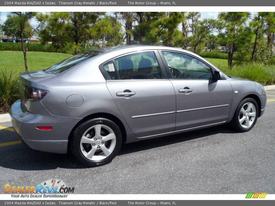 2004 Mazda MAZDA3 s Sedan Titanium Gray Metallic / Black/Red Photo #8