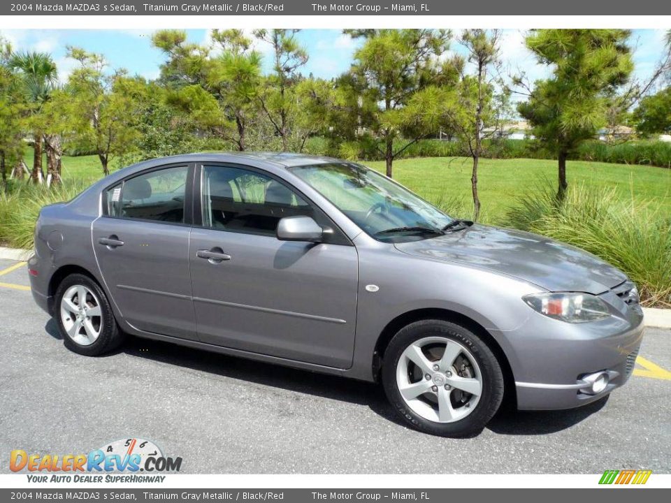 2004 Mazda MAZDA3 s Sedan Titanium Gray Metallic / Black/Red Photo #10