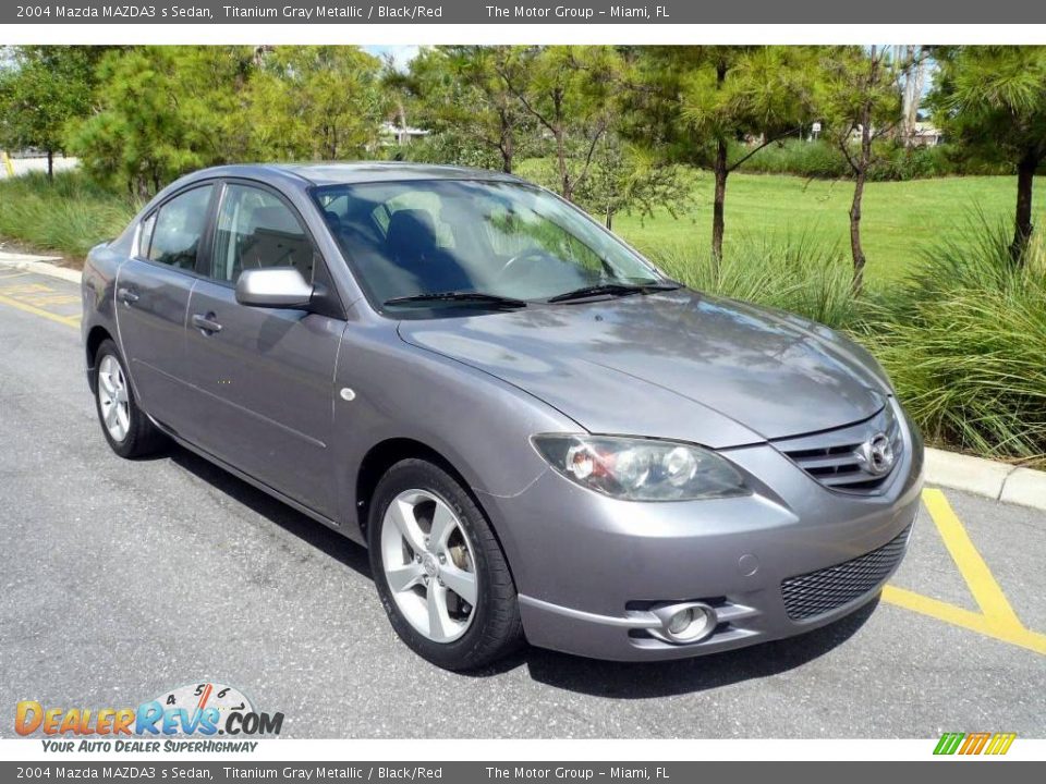 2004 Mazda MAZDA3 s Sedan Titanium Gray Metallic / Black/Red Photo #11