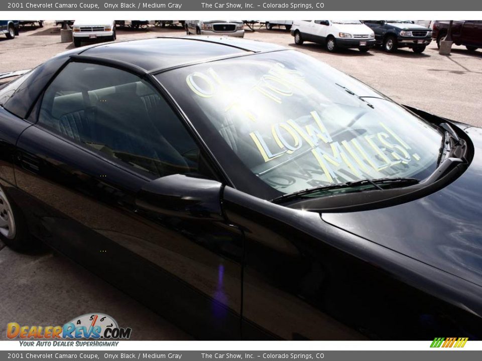 2001 Chevrolet Camaro Coupe Onyx Black / Medium Gray Photo #14