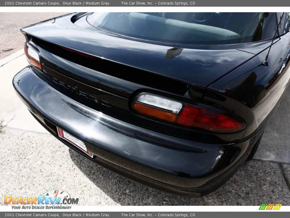 2001 Chevrolet Camaro Coupe Onyx Black / Medium Gray Photo #15