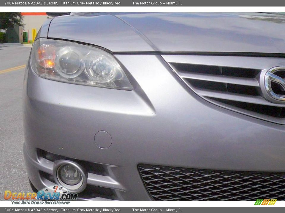 2004 Mazda MAZDA3 s Sedan Titanium Gray Metallic / Black/Red Photo #19