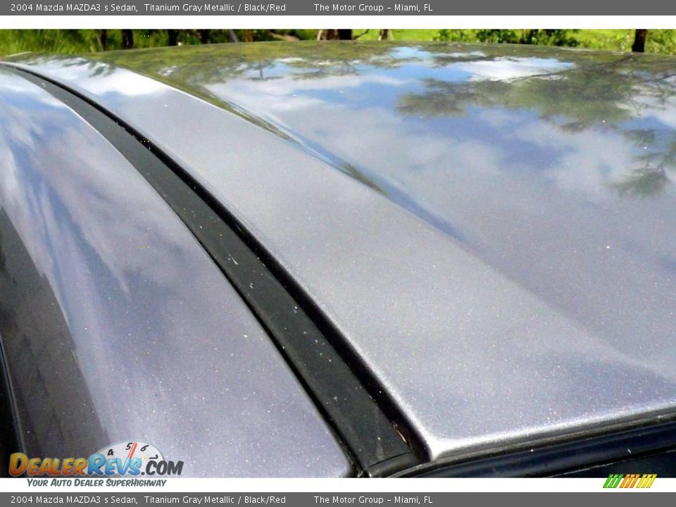 2004 Mazda MAZDA3 s Sedan Titanium Gray Metallic / Black/Red Photo #23