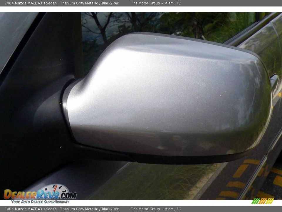 2004 Mazda MAZDA3 s Sedan Titanium Gray Metallic / Black/Red Photo #34