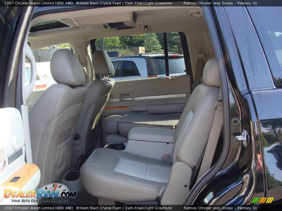 2007 Chrysler Aspen Limited HEMI 4WD Brilliant Black Crystal Pearl / Dark Khaki/Light Graystone Photo #8