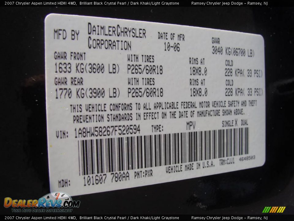 2007 Chrysler Aspen Limited HEMI 4WD Brilliant Black Crystal Pearl / Dark Khaki/Light Graystone Photo #16