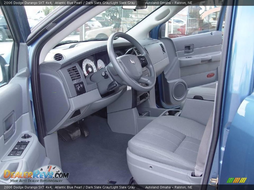 2006 Dodge Durango SXT 4x4 Atlantic Blue Pearl / Dark Slate Gray/Light Slate Gray Photo #9