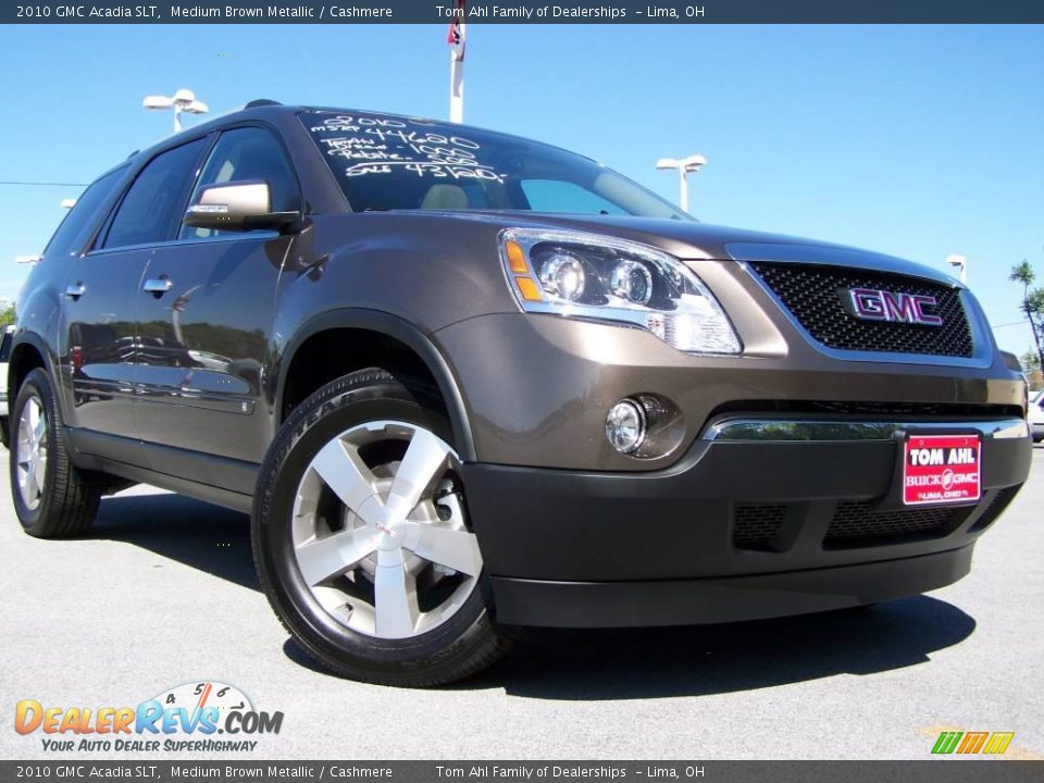 2010 Brown gmc acadia #2