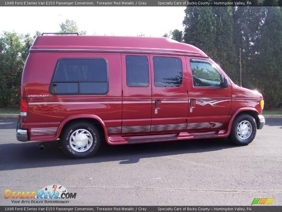 1998 Ford E Series Van E150 Passenger Conversion Toreador Red Metallic / Grey Photo #17