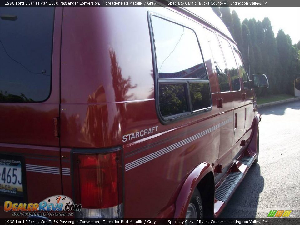 1998 Ford E Series Van E150 Passenger Conversion Toreador Red Metallic / Grey Photo #20