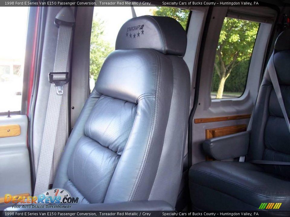 1998 Ford E Series Van E150 Passenger Conversion Toreador Red Metallic / Grey Photo #28