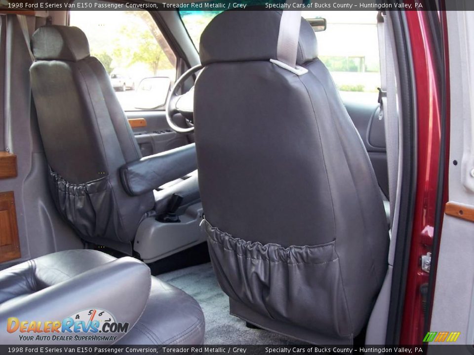 1998 Ford E Series Van E150 Passenger Conversion Toreador Red Metallic / Grey Photo #34