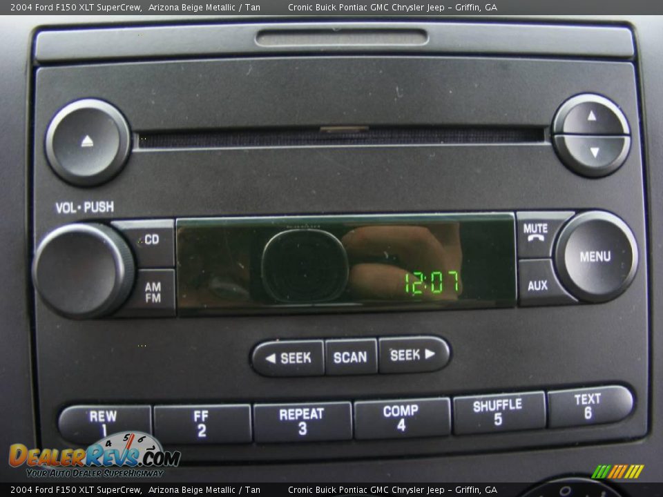 2004 Ford F150 XLT SuperCrew Arizona Beige Metallic / Tan Photo #24