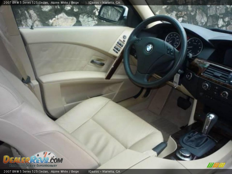 2007 BMW 5 Series 525i Sedan Alpine White / Beige Photo #14