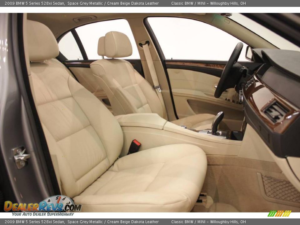 2009 BMW 5 Series 528xi Sedan Space Grey Metallic / Cream Beige Dakota Leather Photo #21