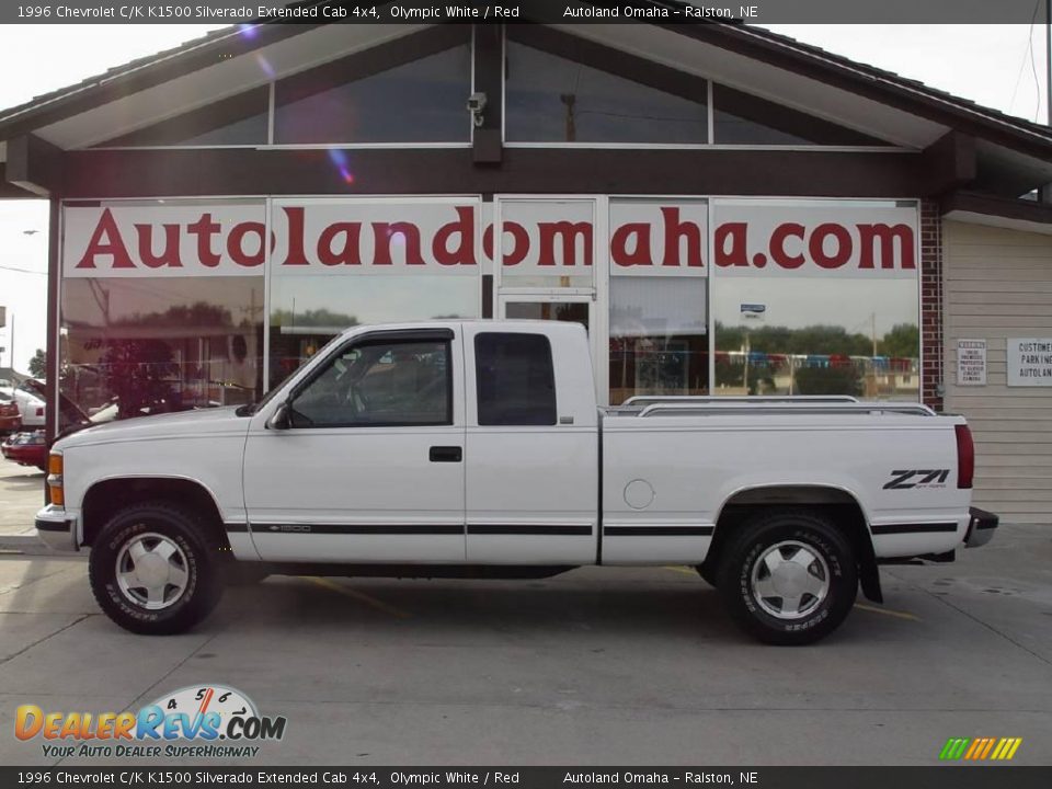 1996 Chevrolet C/K K1500 Silverado Extended Cab 4x4 Olympic White / Red Photo #1