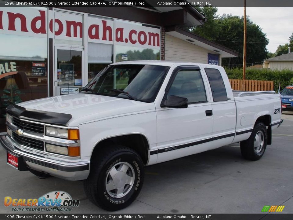 1996 Chevrolet C/K K1500 Silverado Extended Cab 4x4 Olympic White / Red Photo #3