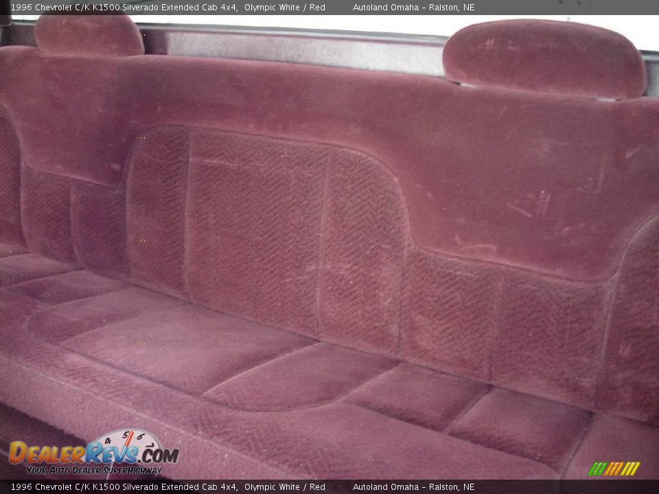 1996 Chevrolet C/K K1500 Silverado Extended Cab 4x4 Olympic White / Red Photo #16