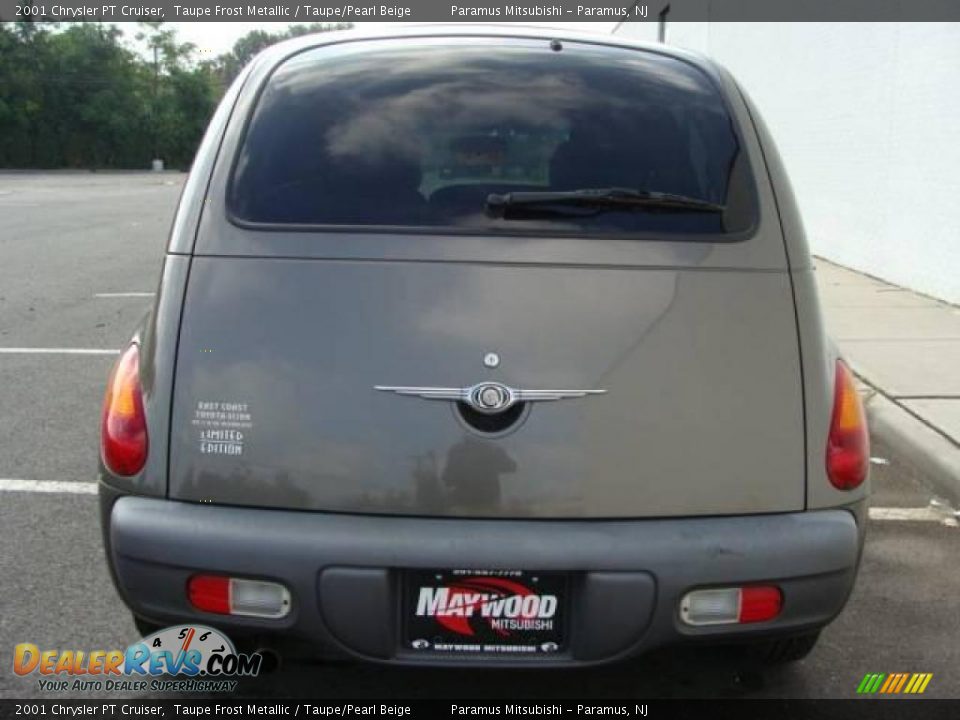 2001 Chrysler PT Cruiser Taupe Frost Metallic / Taupe/Pearl Beige Photo #5