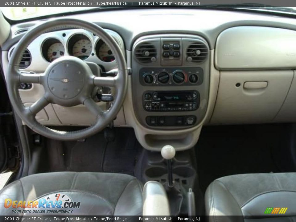 2001 Chrysler PT Cruiser Taupe Frost Metallic / Taupe/Pearl Beige Photo #11