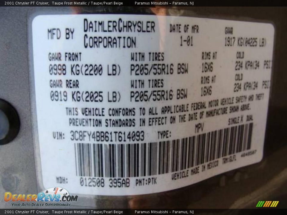2001 Chrysler PT Cruiser Taupe Frost Metallic / Taupe/Pearl Beige Photo #16