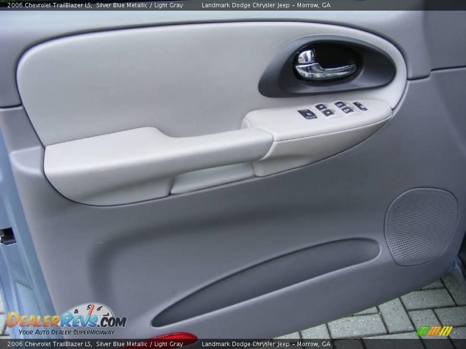 2006 Chevrolet TrailBlazer LS Silver Blue Metallic / Light Gray Photo #12