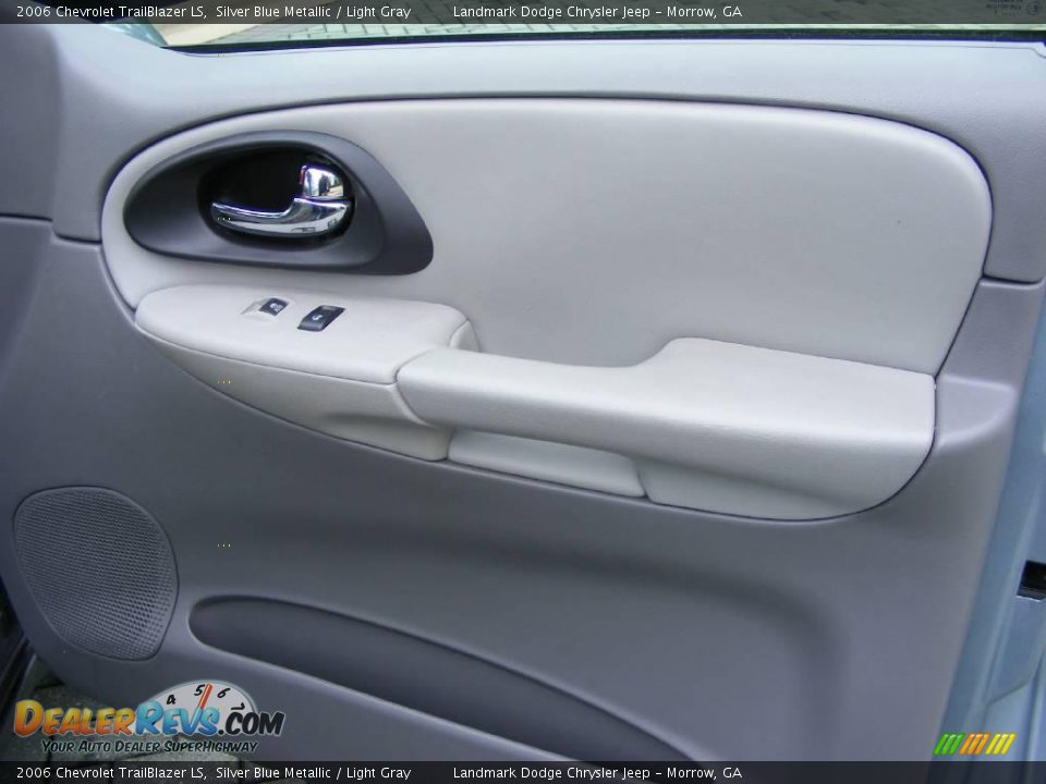 2006 Chevrolet TrailBlazer LS Silver Blue Metallic / Light Gray Photo #20