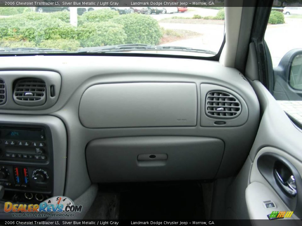 2006 Chevrolet TrailBlazer LS Silver Blue Metallic / Light Gray Photo #21
