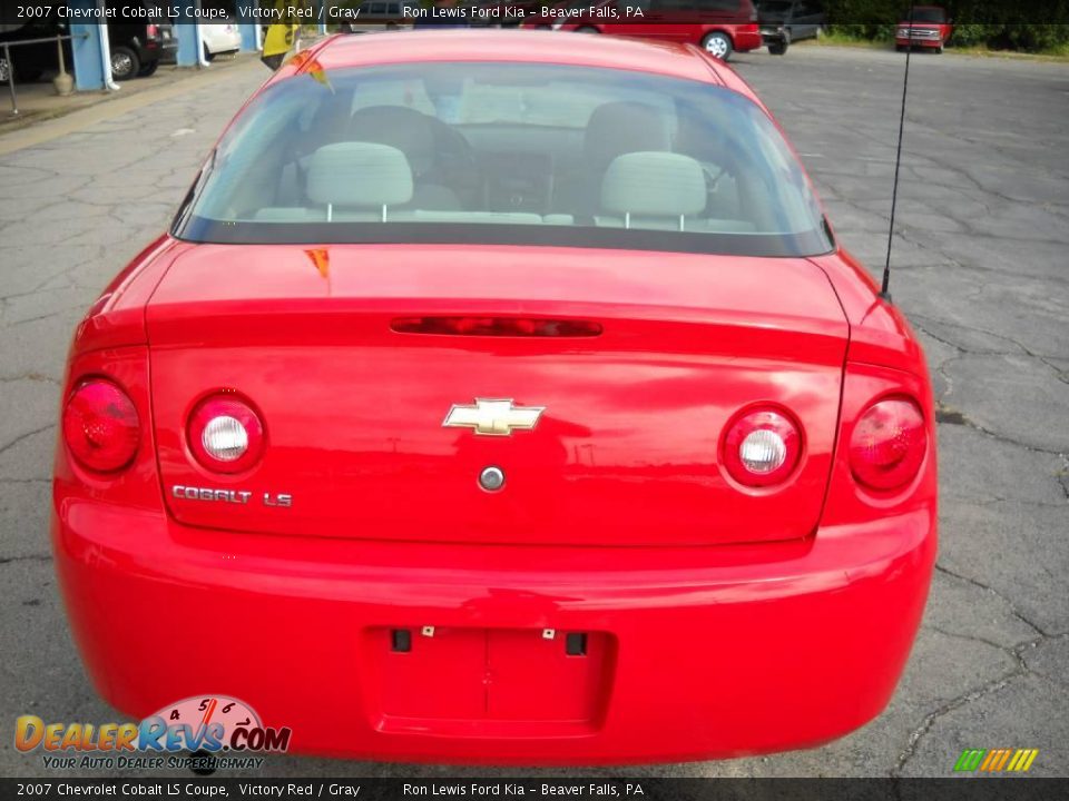 2007 Chevrolet Cobalt LS Coupe Victory Red / Gray Photo #3