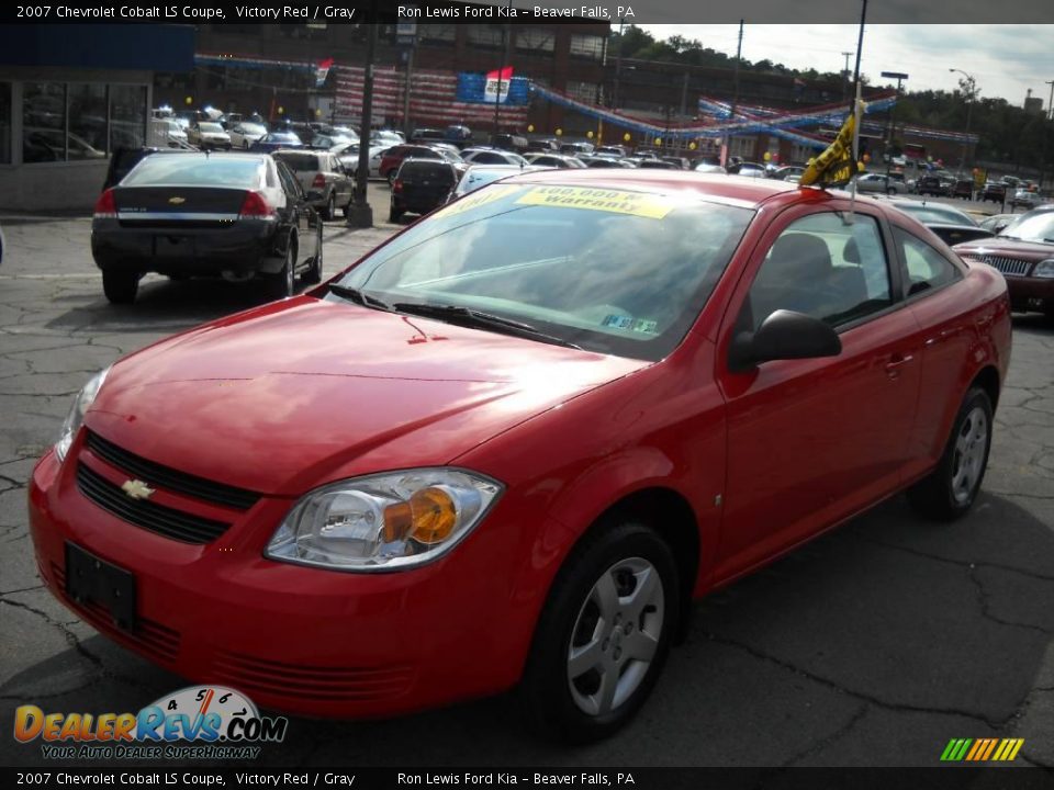 2007 Chevrolet Cobalt LS Coupe Victory Red / Gray Photo #17