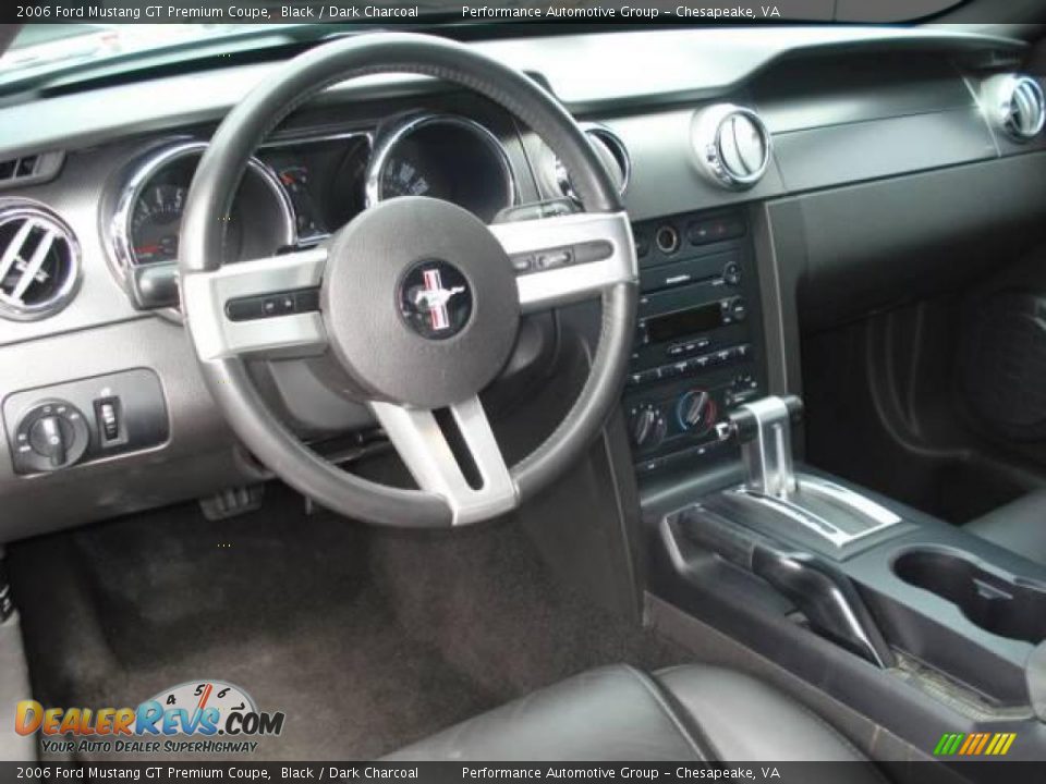 2006 Ford Mustang GT Premium Coupe Black / Dark Charcoal Photo #11