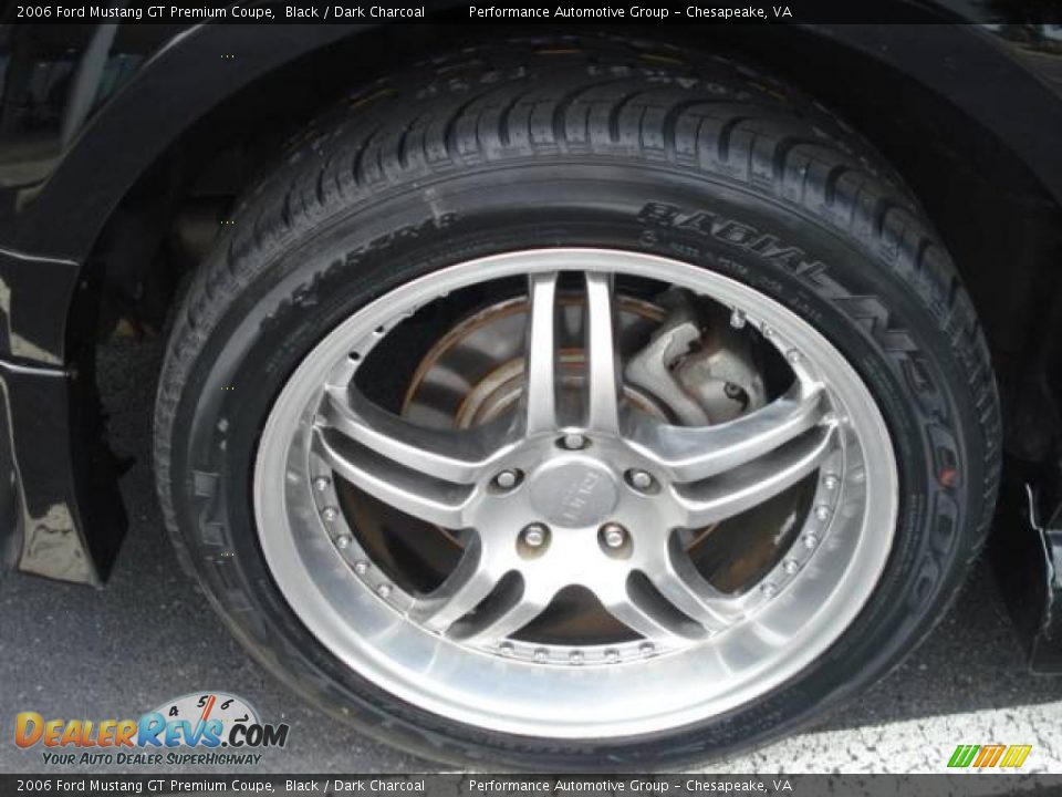 2006 Ford Mustang GT Premium Coupe Black / Dark Charcoal Photo #28