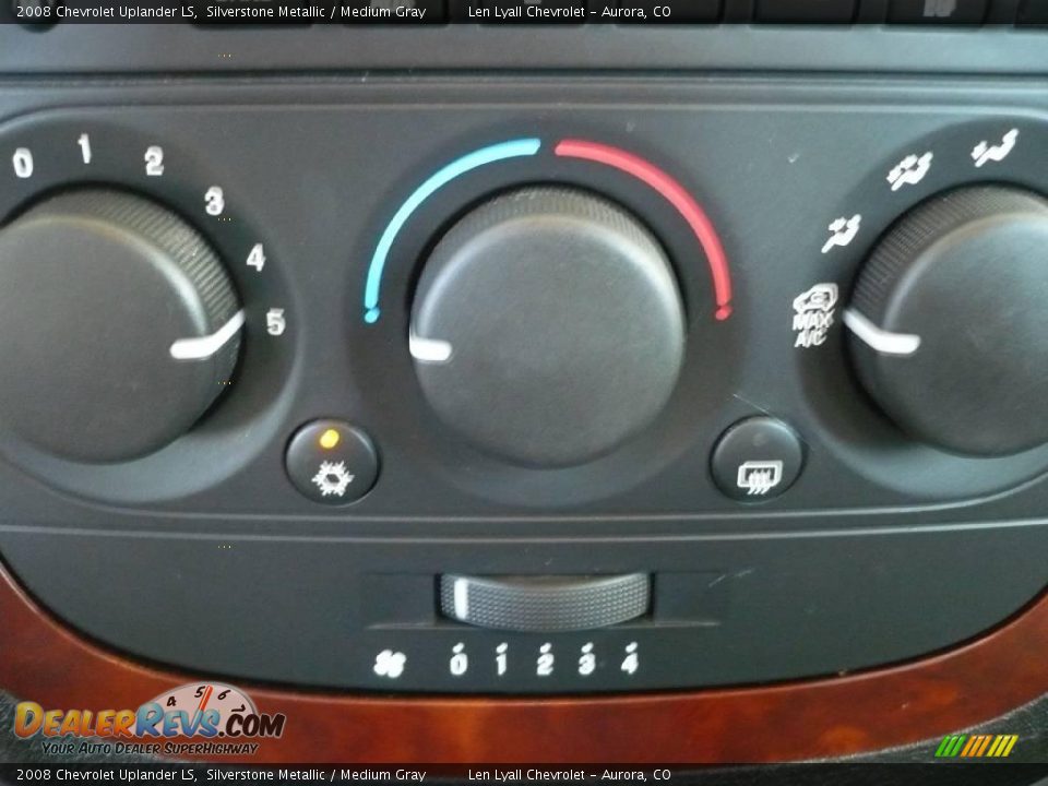 2008 Chevrolet Uplander LS Silverstone Metallic / Medium Gray Photo #24