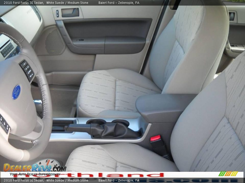 2010 Ford Focus SE Sedan White Suede / Medium Stone Photo #11