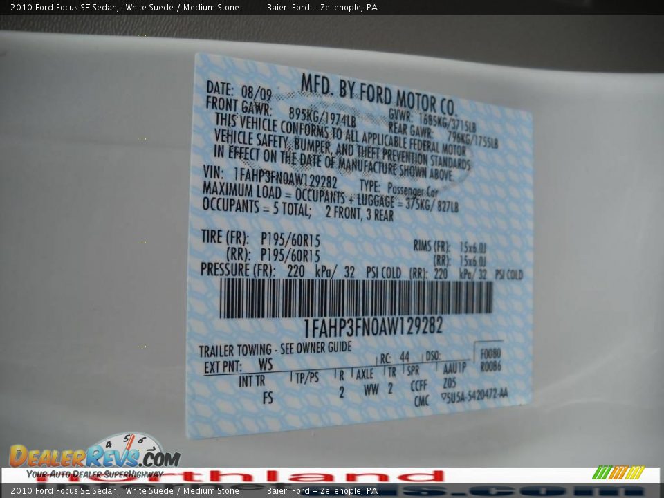 2010 Ford Focus SE Sedan White Suede / Medium Stone Photo #12