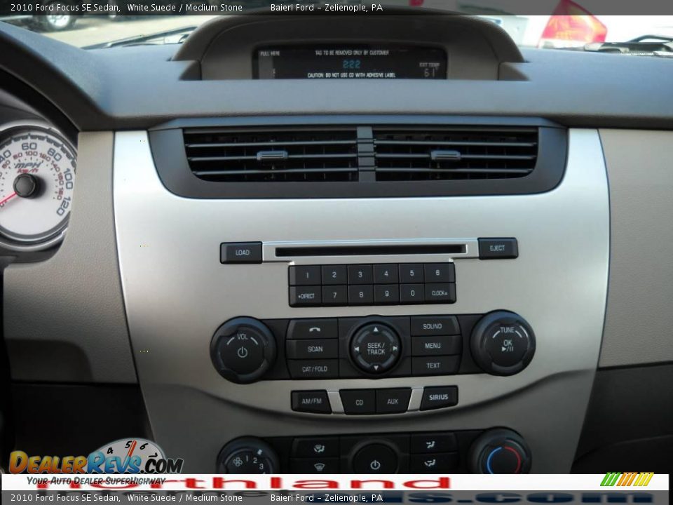 2010 Ford Focus SE Sedan White Suede / Medium Stone Photo #17