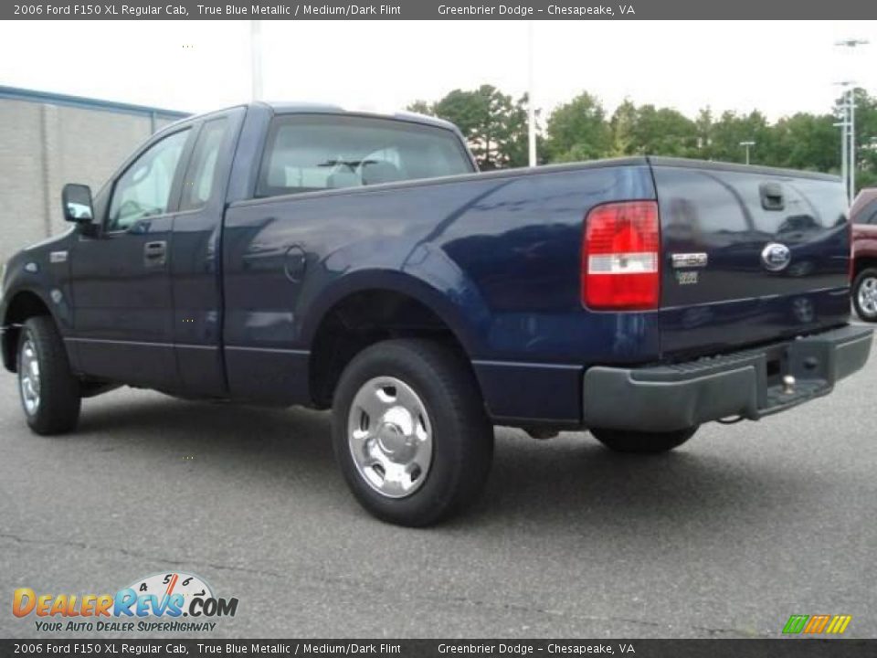 2006 Ford F150 XL Regular Cab True Blue Metallic / Medium/Dark Flint Photo #4