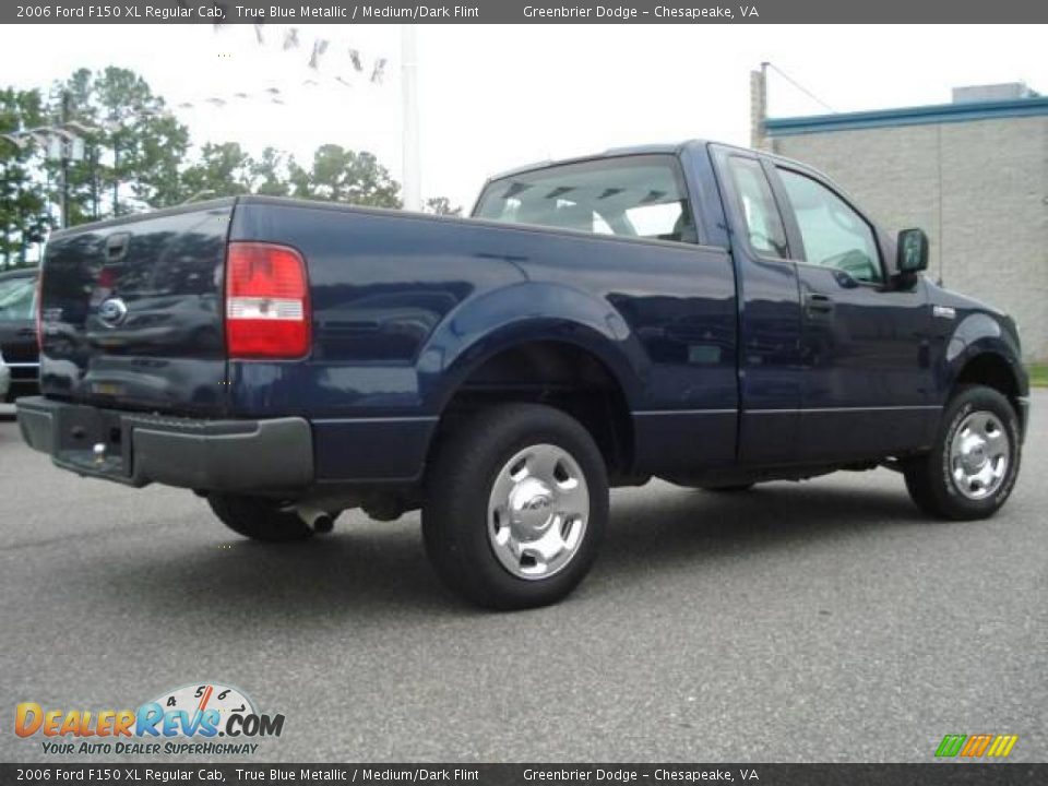 2006 Ford F150 XL Regular Cab True Blue Metallic / Medium/Dark Flint Photo #5