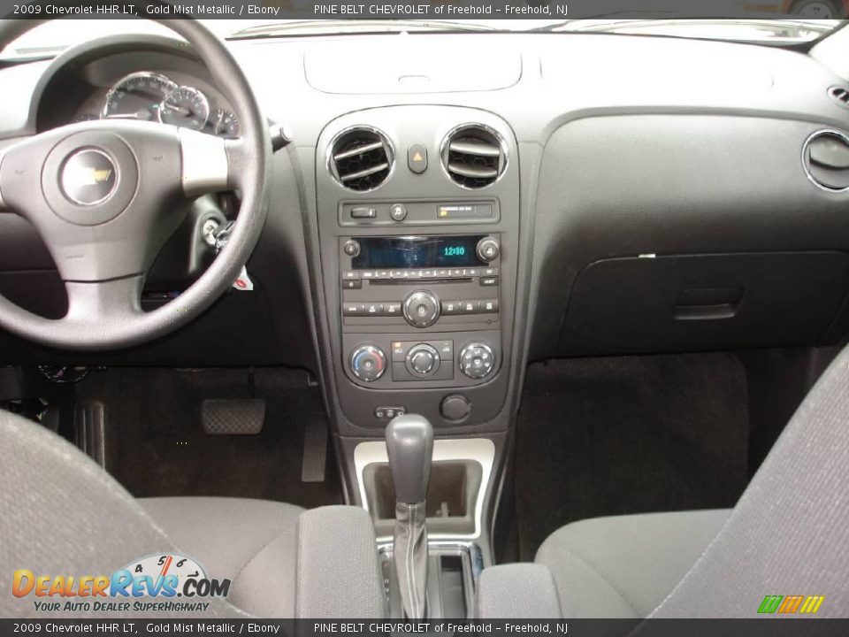 2009 Chevrolet HHR LT Gold Mist Metallic / Ebony Photo #12